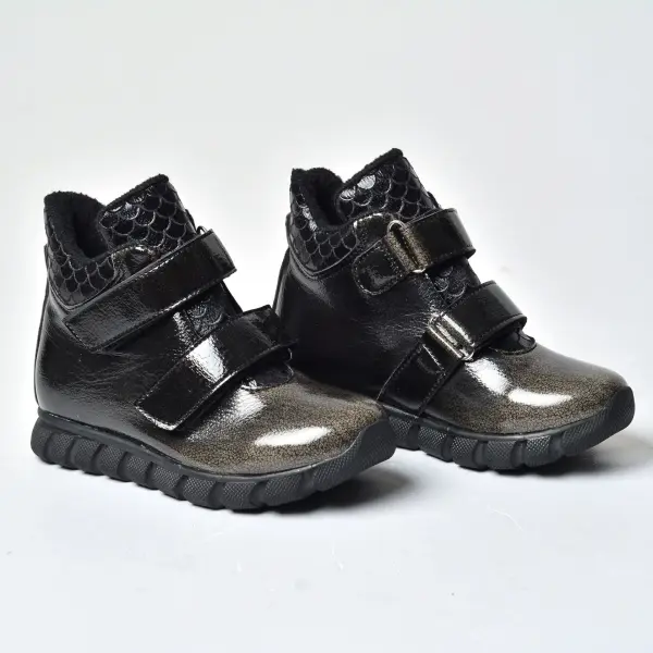 Kız Çocuk Cırtlı Bot V.94P.