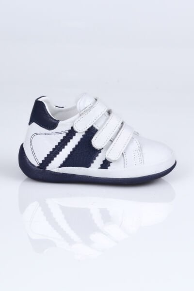 V.005 April Ayakkabı