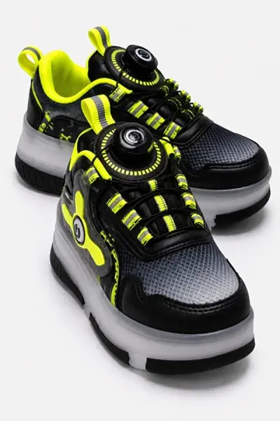 Akıllı Bağcıklı LED Işıklı Çocuk Patenli Spor Ayakkabı SİYAH-YEŞİL - 32