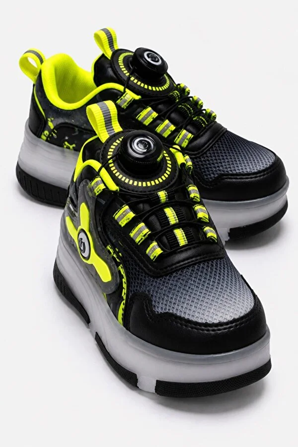 Akıllı Bağcıklı LED Işıklı Çocuk Patenli Spor Ayakkabı SİYAH-YEŞİL - 33