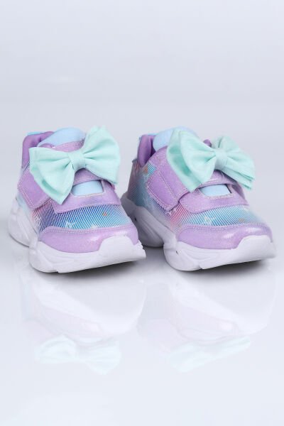 C.24002 Işıklı Fiyonklu Spor Ayakkabı B.